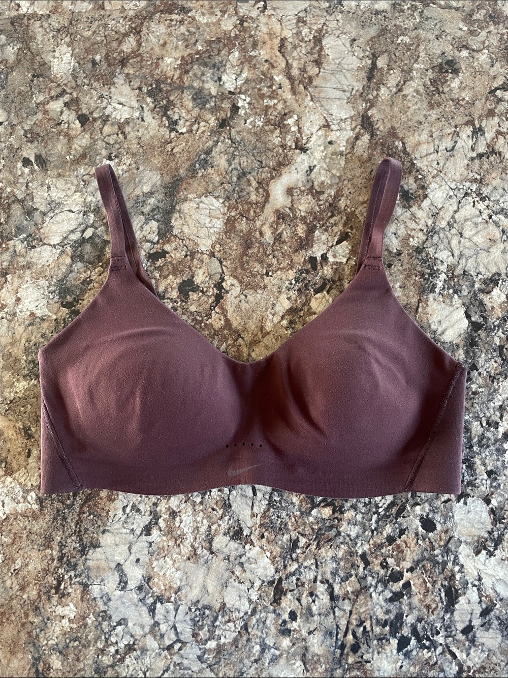Nike Wireless Seamless Sports Bra S Brown Active Swoosh Minimalist Athletic